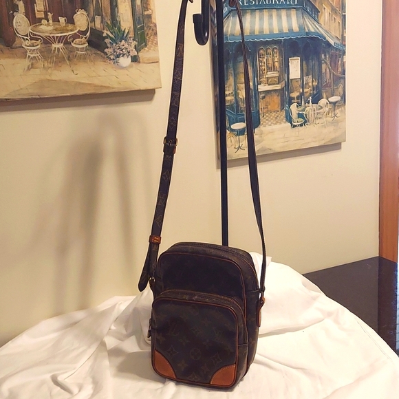 LOUIS VUITTON Aunthentic Vintage Monogram Amazon Shoulder Crossbody Bag - Picture 2 of 16